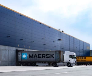 Gevel reinigen logistiek en industrieel vastgoed