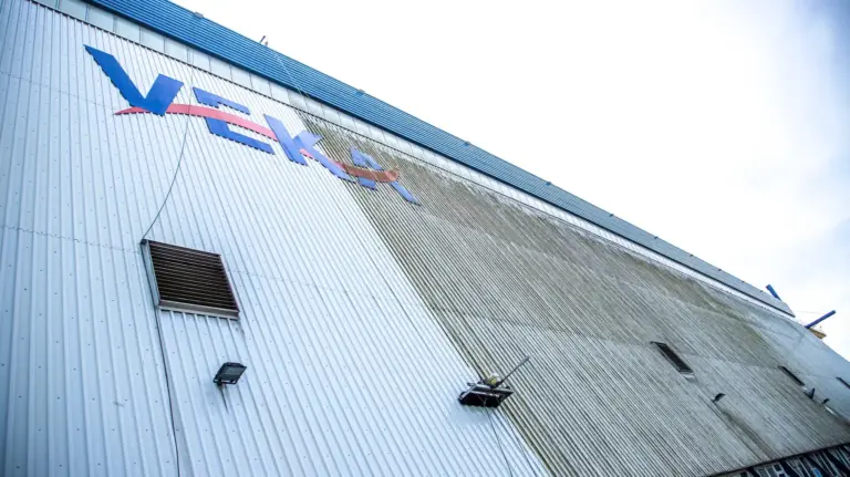 Gevelreiniging bedrijfspand